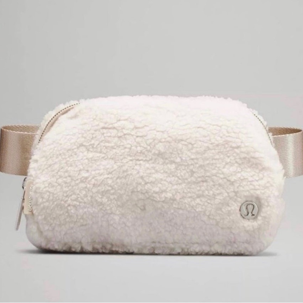 NEW Lululemon Fleece Belt Bag